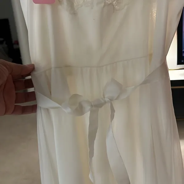 Van Raalte vintage nightgown size 36 bust - Image 9