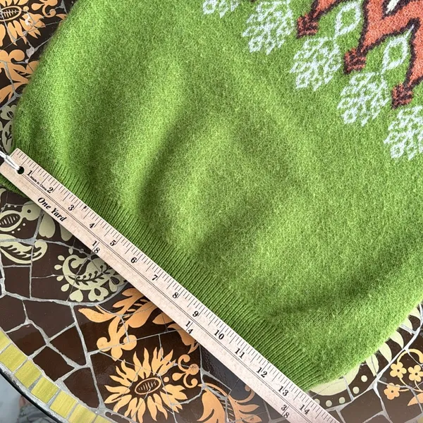 SOFT GREEN SWEATER SZ: S - Image 4