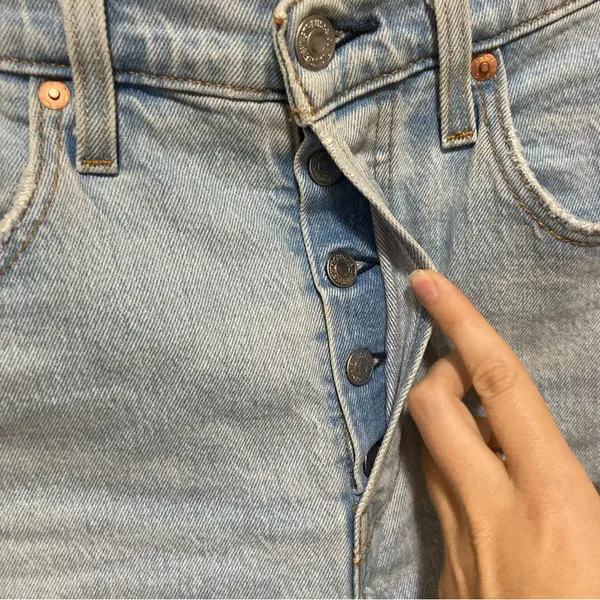 Levi’s 501 Cutoff Shorts Size 30 Light Wash Blue Denim Graphic Levi’s Stripe - Image 3