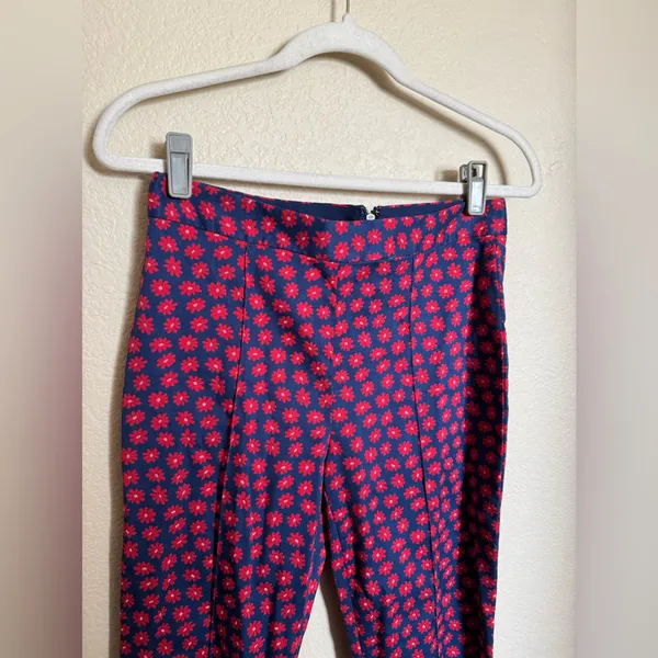 Alice + Olivia‎ Michiko Pintuck Crop Floral Pants Size 2 - Image 3