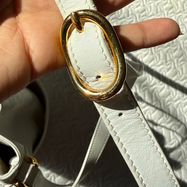 GUCCI | Vintage Ophidia Elegant White Bucket Bag - Image 6