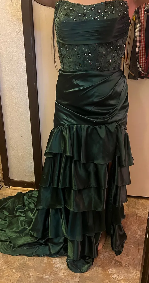 Emerald Green Prom dress Size L - Image 3