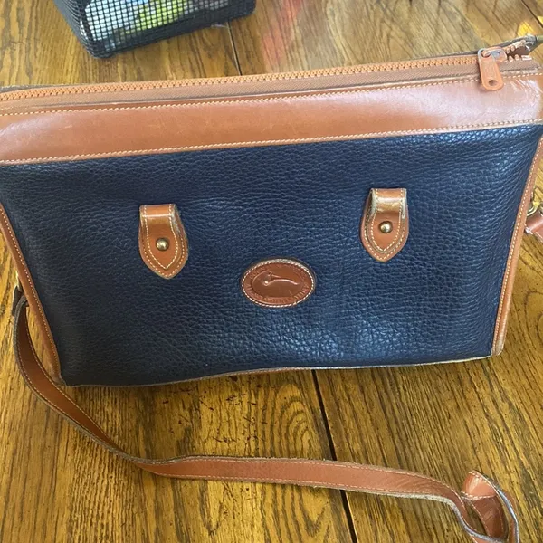 Vintage Dooney & Bourke purse - Image 4