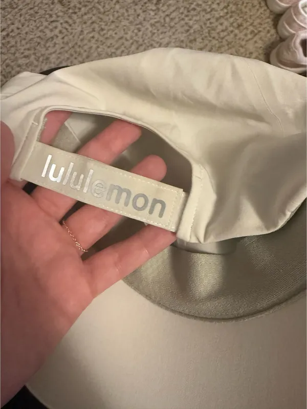 Lululemon hat  - Image 2