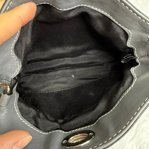 y2k COACH Gray Signature Canvas Mini Purse / Wristlet - Image 7