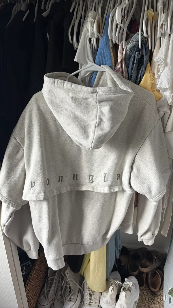 Youngla hoodie Gray - Image 2