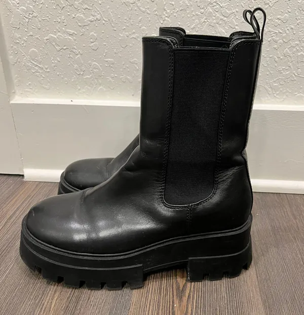 Gianni Bini Boots - Image 4