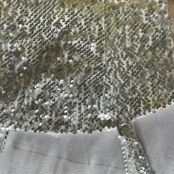 Forever 21 Silver sequined crop top - Image 4