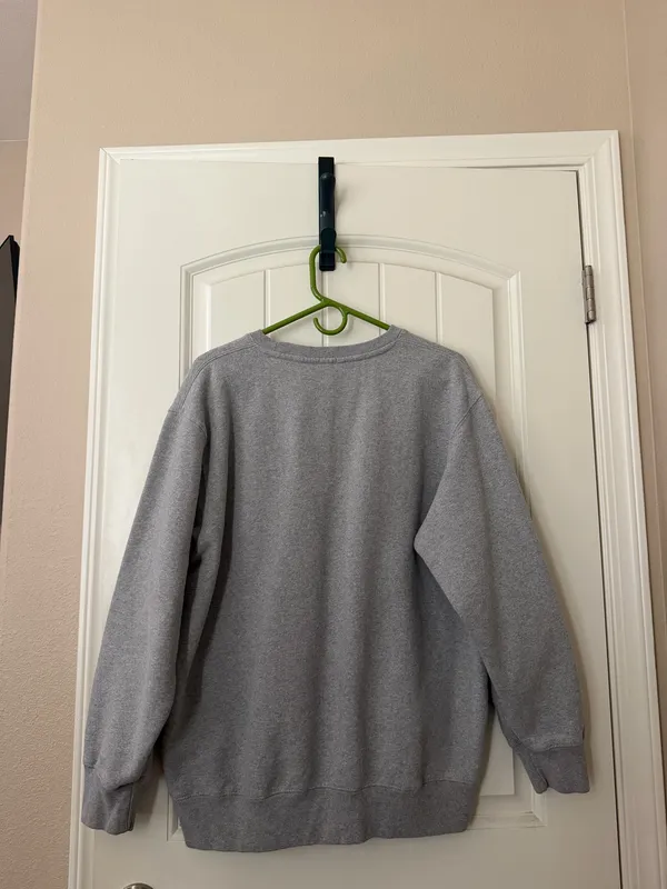 Brandy Melville Crewneck Sweatshirt - Image 2