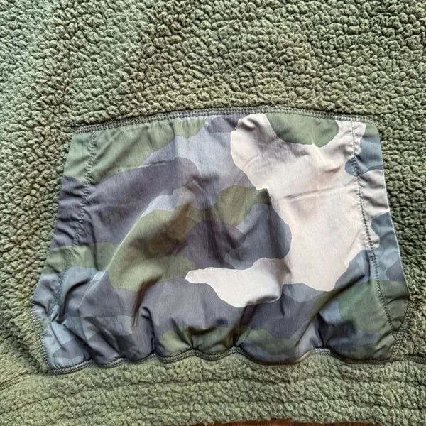 Aerie Fleece Pullover Quarter Zip Sweatshirt Olive Green Camo Womens Size Small - Image 9