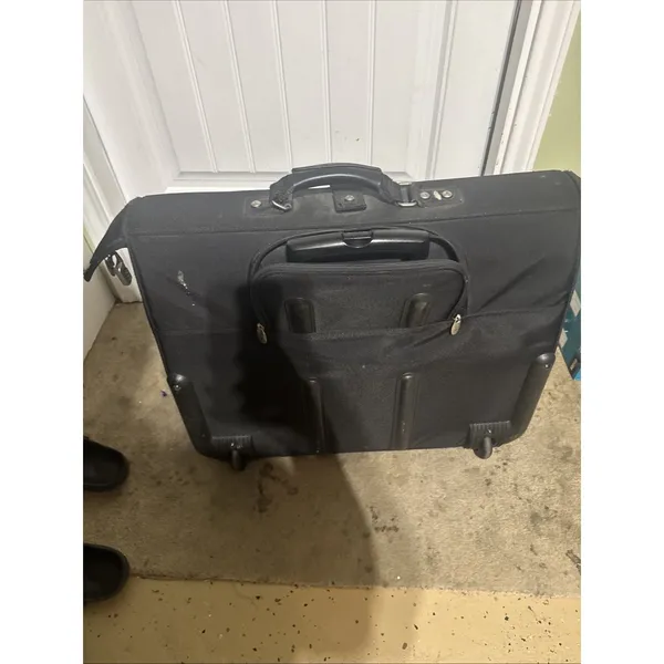 Dakota by Tumi Black Ballistic Nylon 23" Wheeled Rolling Garment Bag Luggage - Image 9