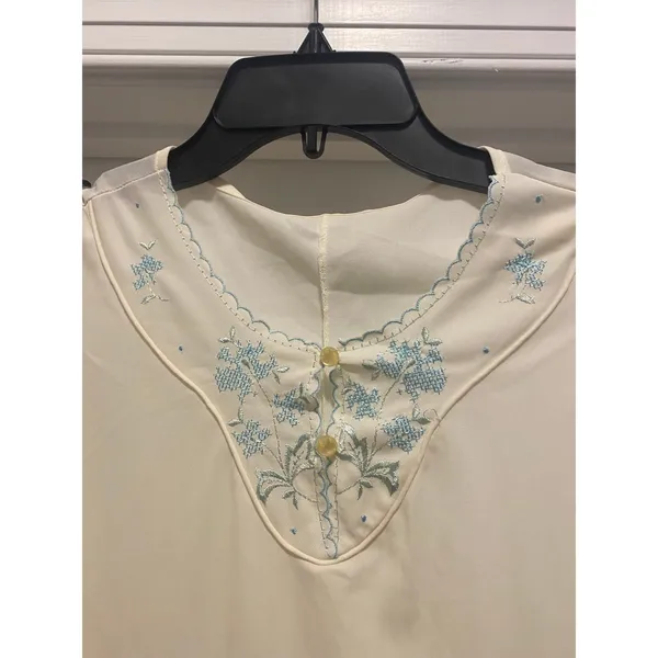 New Vintage 80's Long Lightweight Sleeveless Nightgown House Lingerie Coquette - Image 2