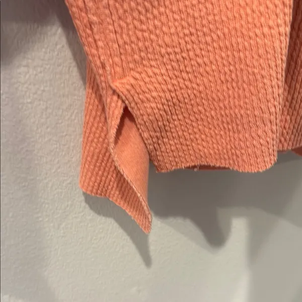 Aerie Women's V-Neck Coral Inside Out Sweater Small - Image 4