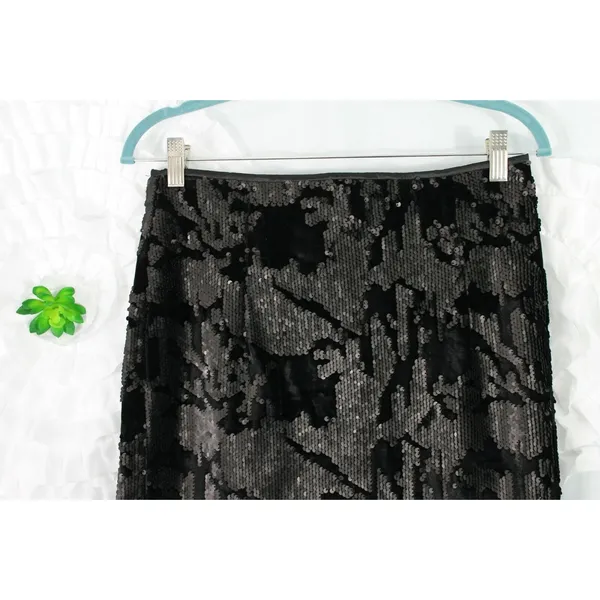 Romeo and Juliet Couture Black Velvet Sequin Skirt Pencil Straight Size MED - Image 4