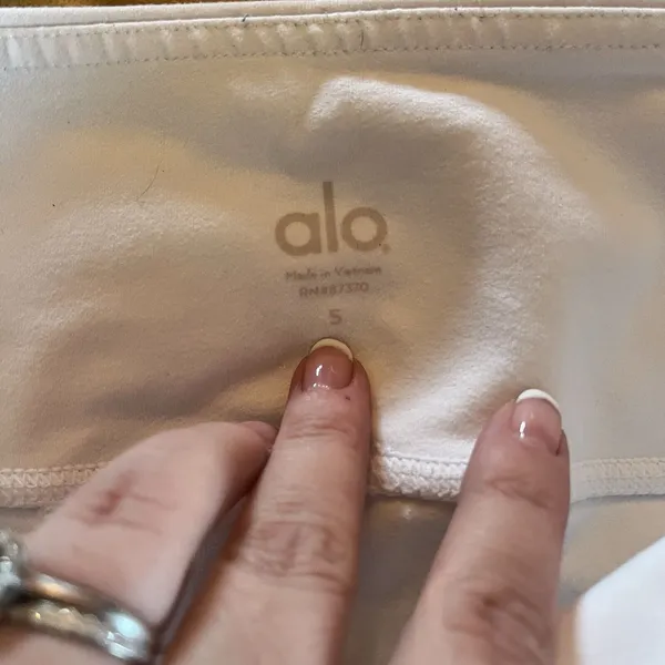 Alo white leggings size Small full length Moto Style And Details - Image 8