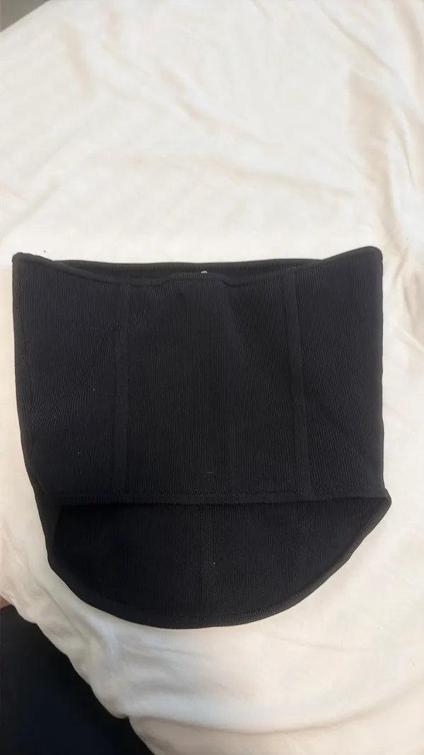 Babaton Aritzia Sculpt Knit Crop - Image 4