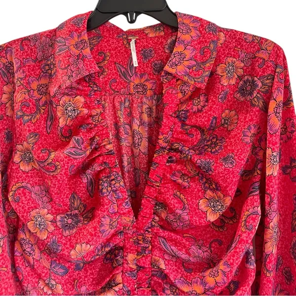Free People Long Sleeve Floral V-Neck I Got You Printed Top Red Size Medium - Image 6