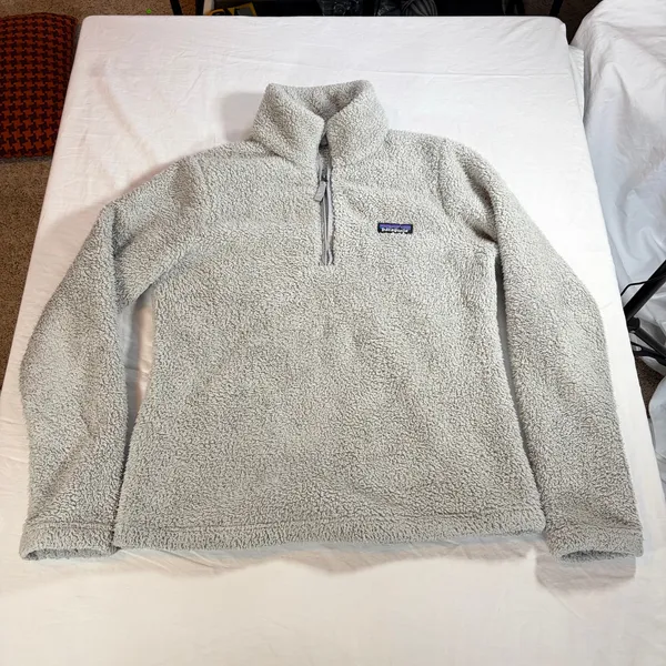 Patagonia womens fuzzy 1/4 zip fleece. Los gatos. salt gray. Size S. outdoors - Image 5