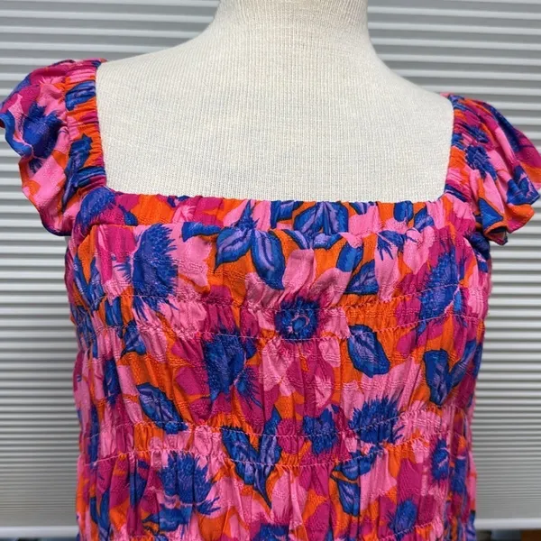 Rose & Olive NWT Pink Floral Print Smocked Wide Ruffle Strap Top Size Small - Image 2