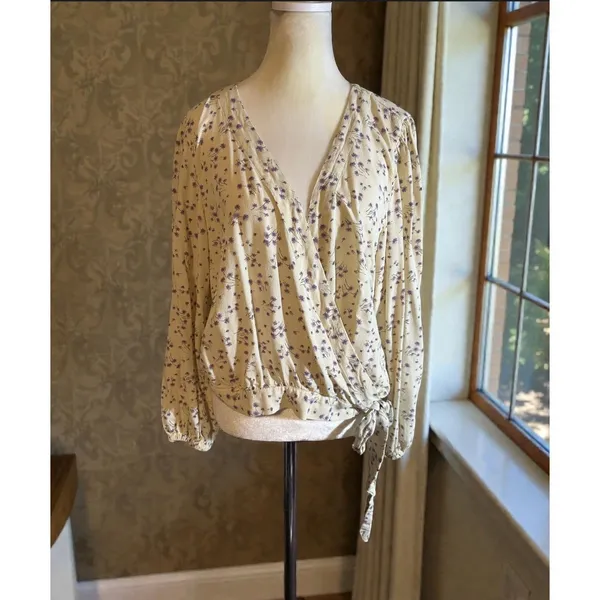 American Eagle Wrap Top Womens XL Cream Purple Floral Long Sleeve Viscose Blouse - Image 15