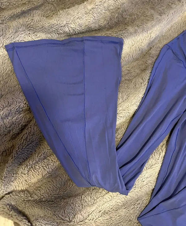 Aerie Crossover Flare Leggings - Image 3