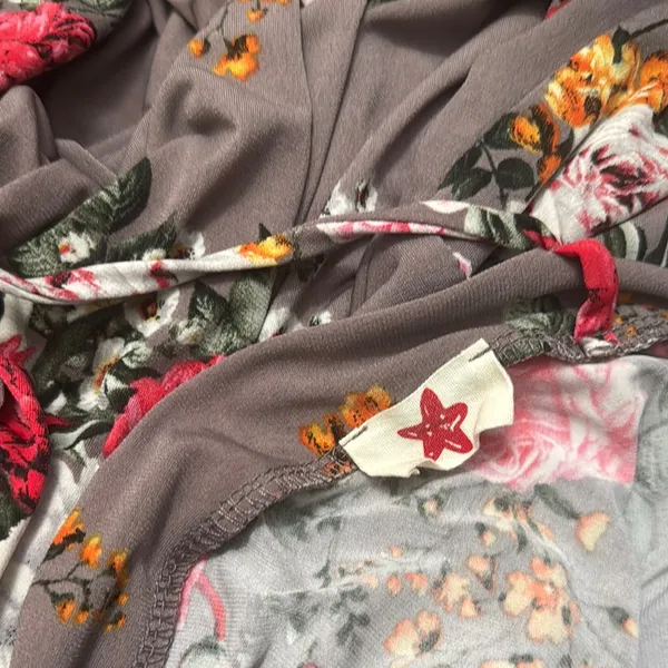 Floral V - Image 12