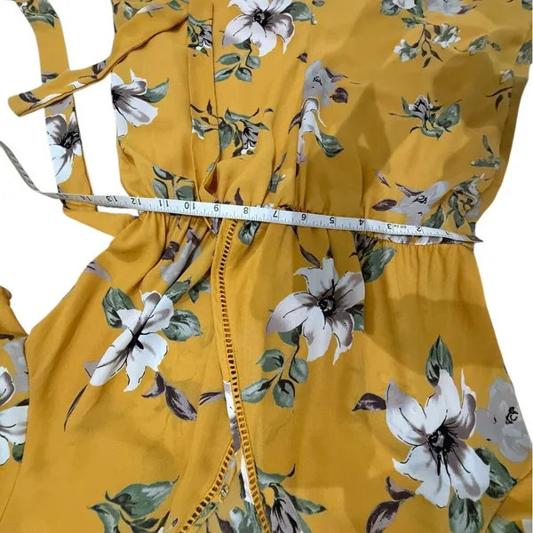 Romper Jumpsuit yellow floral size small by sienna sky perfect for fall w denim - Image 6