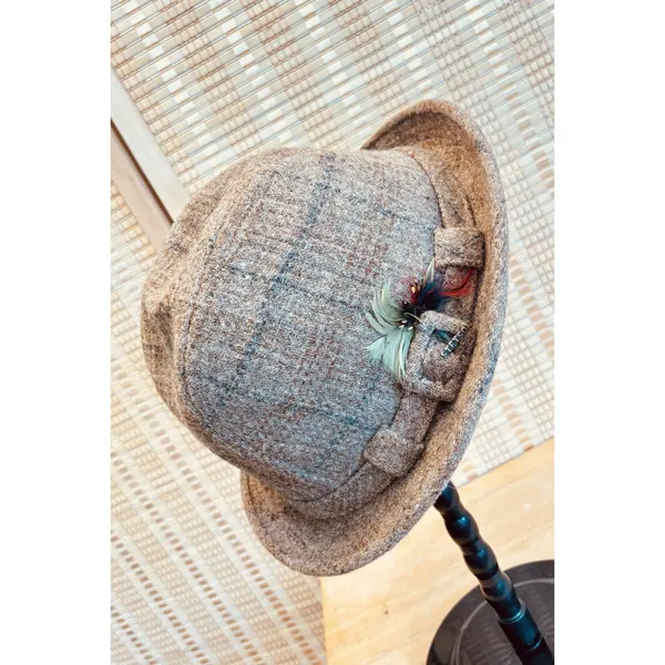 Vintage Stetson Tweed Fedora Hat Cap With Feather Accents Unisex Size 6.5 - Image 2