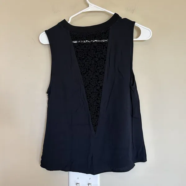 ALC Frank Lace Sleeveless Top Size 8 Black Crew‎ Ribbed Neck Round Hem - Image 3