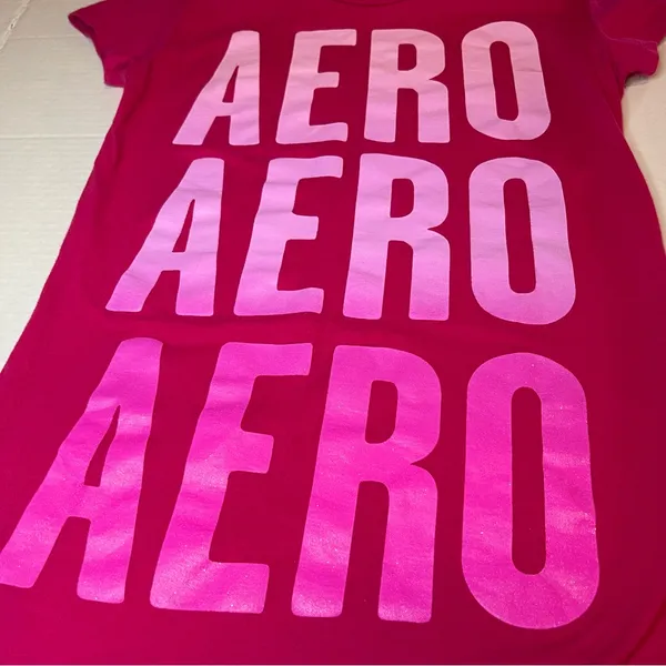 Aeropostale Pink Graphic Tee - Image 2