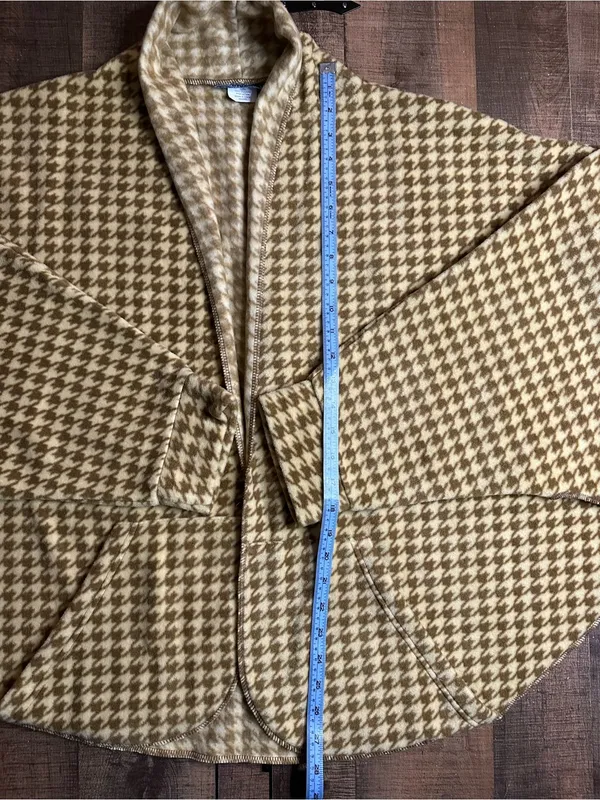 Collection XIIX Women's Houndstooth Fleece Poncho Cape Shawl Wrap L/XL Beige - Image 7