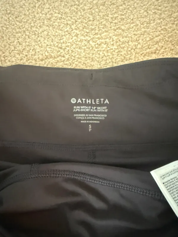 Athleta Black Run with It 14” Athletic Skort - Image 3
