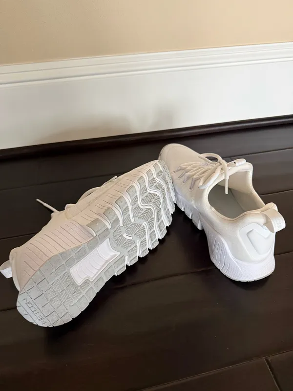 Nike Free Metcon 6 Women Sneakers - Image 8