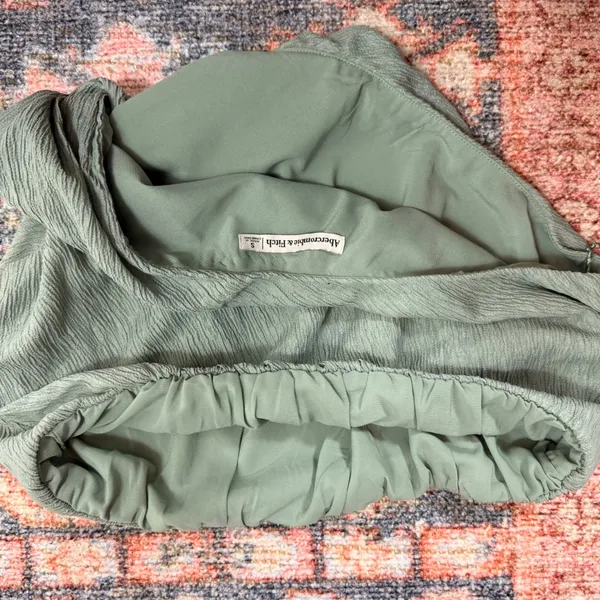 Abercrombie & Fitch Womens One Shoulder Knotted Bubble Hem Crop Top Sage Green S - Image 5