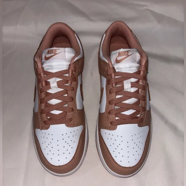 Nike Dunk Low Size: 7 - Image 8