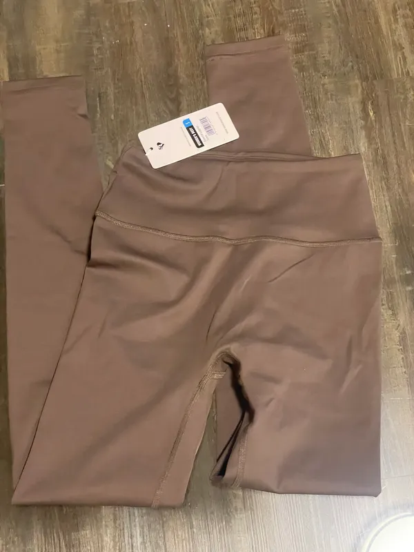 Women’s Best Essential Leggings - Image 3