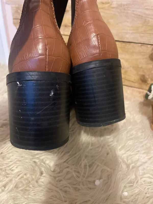 DV by Dolce Vita Natta croc Textured Chelsea Boots - Image 7