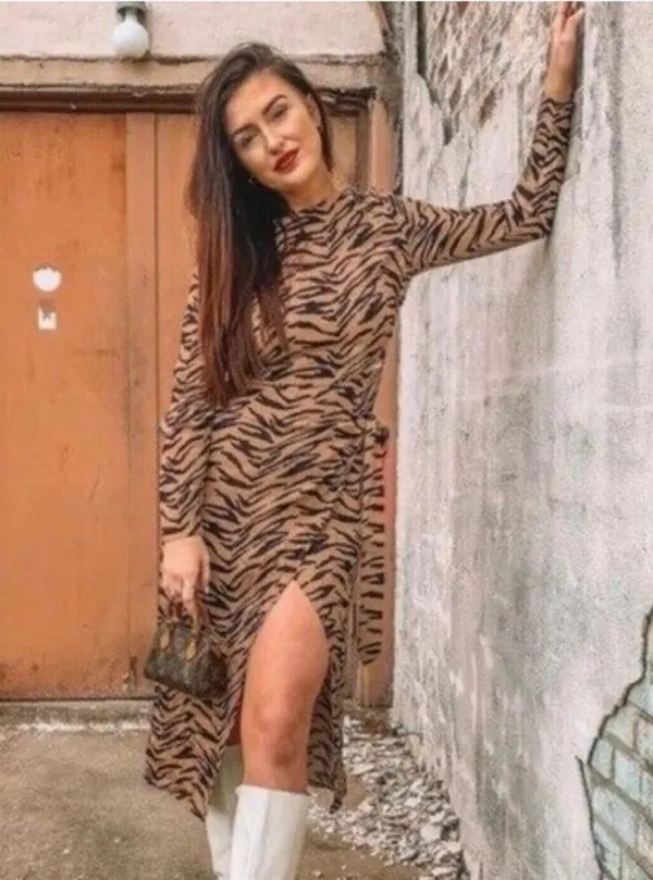 Reformation Maurita Midi Dress in Rajah Animal Print Center Cut Out NWT Size 8 - Image 4