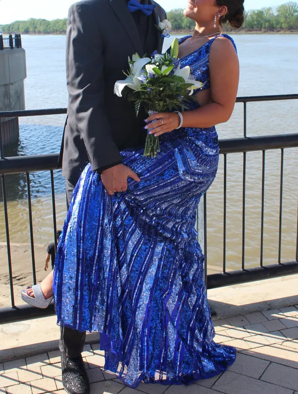 Blue Formal Dress Size 2 - Image 6