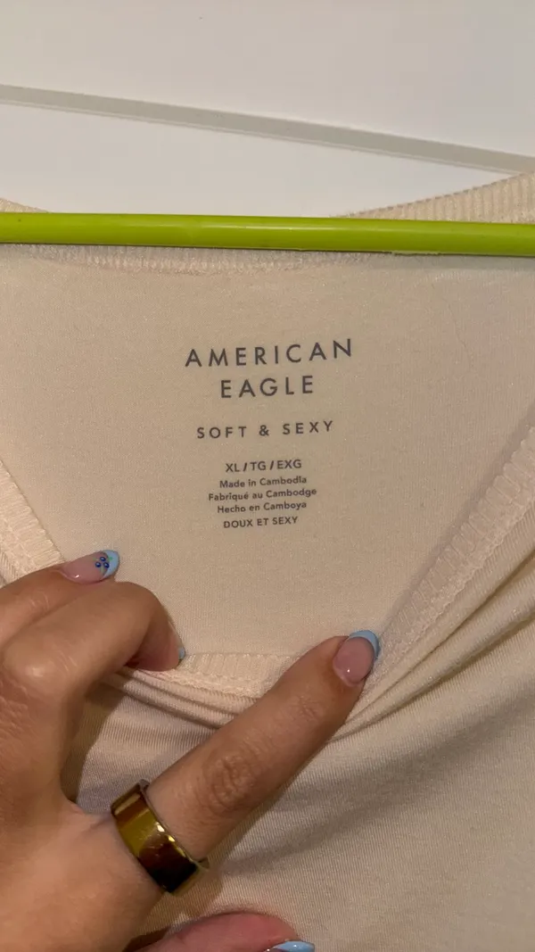 American Eagle Soft & Sexy Oversized pocket Tee - Image 3