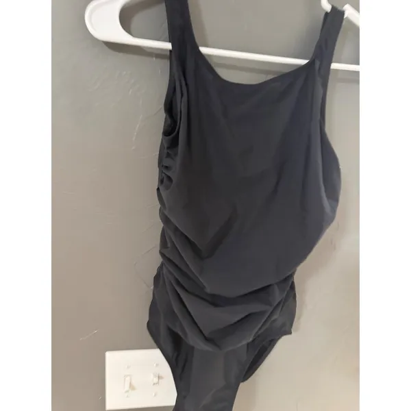 Shape FX Swim Womens Black Ruched Front One‎ Piece Swimsuit Size 6 C-3776 - Image 2
