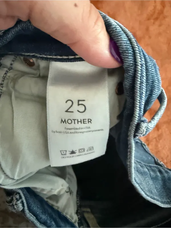 MOTHER High Rise Distressed Ankle Jeans Women’s Size 25 - Image 9