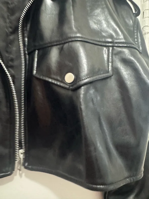 ZARA Black Cropped Faux Leather Motorcycle Jacket size M - Image 3