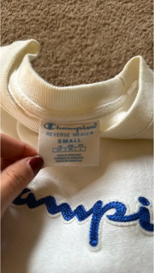 Champion Crewneck - Image 3