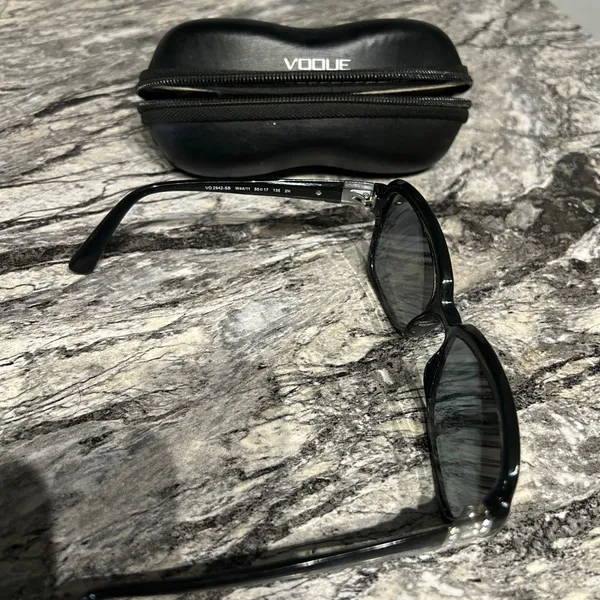 Vogue Stylish Black Frames and Vogue Case ONLY. - Image 9