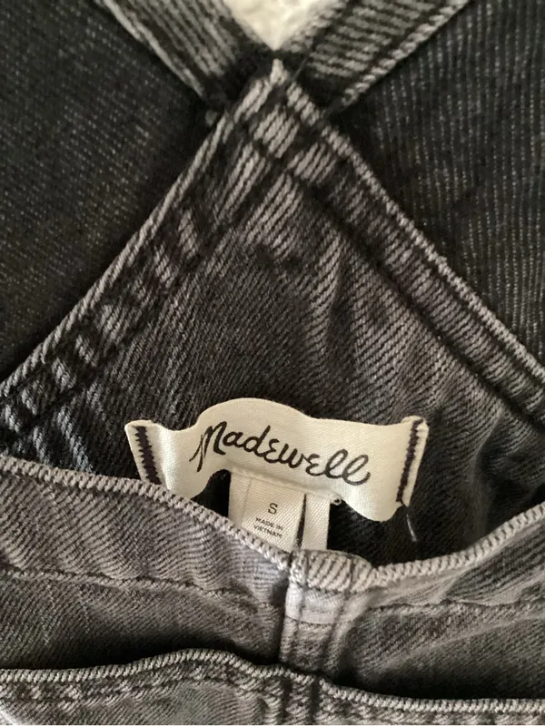 Madewell Denim Oversized Carpenter Overalls in Hartwell Wash - Image 4