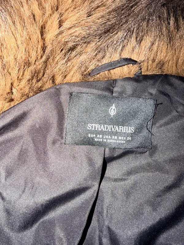 Stradivarius Jacket with faux fur detail - Image 2