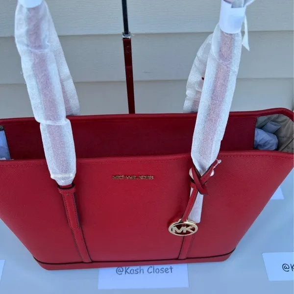 Flame Red Large Saffiano Leather Jet Set Travel Bag - Image 5