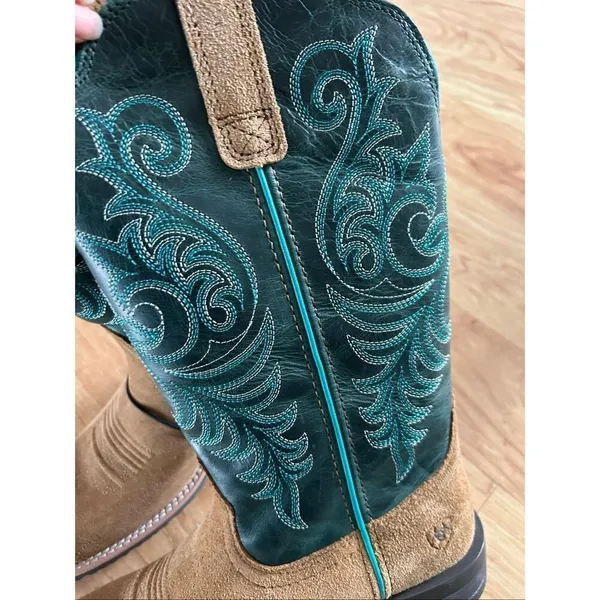 Ariat Women's Hybrid Ranch Time Square Toe Western Boot 6.5B - Image 4