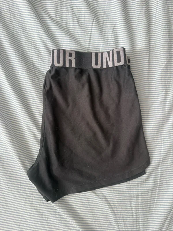 Under Armour Gray Shorts - Image 6